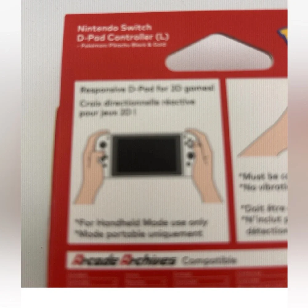 Nintendo Switch D-Pad Controller‎ Hori (L) (Pokemon: Black & Gold Pikachu